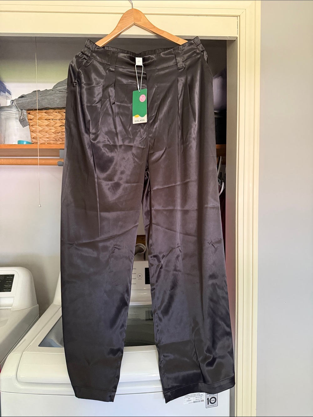 Halara women’s satin black pants - elastic waist - size Large